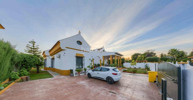 Foto 33dddcdb-e543-454a-985c-096b8170b078. Chalet con parcheggio piscina in Loreto Espartinas