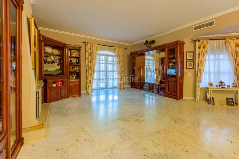 Foto 3da45c68-f072-4c00-bf40-2cfd778cda5a. Chalet con parcheggio piscina in Loreto Espartinas