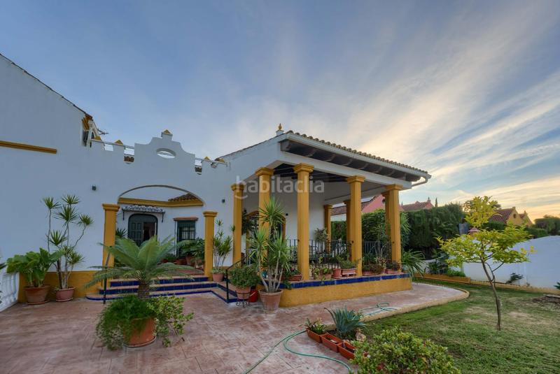 Foto 435ad1ce-8836-4bf6-a979-bd84b7d6437f. Chalet con parcheggio piscina in Loreto Espartinas