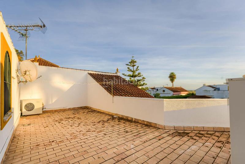 Foto 7d08b1da-5cee-4533-8d9f-f7a76a9c1134. Chalet con parcheggio piscina in Loreto Espartinas