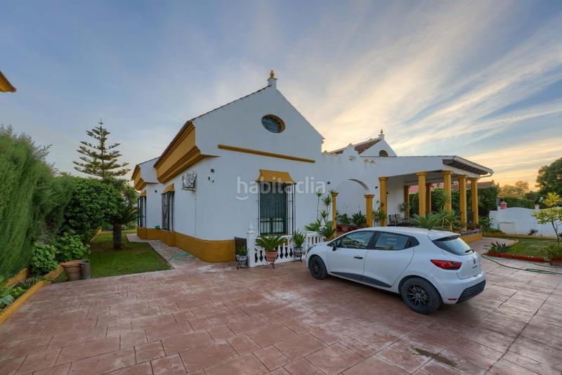 Foto 8f872b15-7b55-4993-aa54-1cbb64841dbd. Chalet con parcheggio piscina in Loreto Espartinas