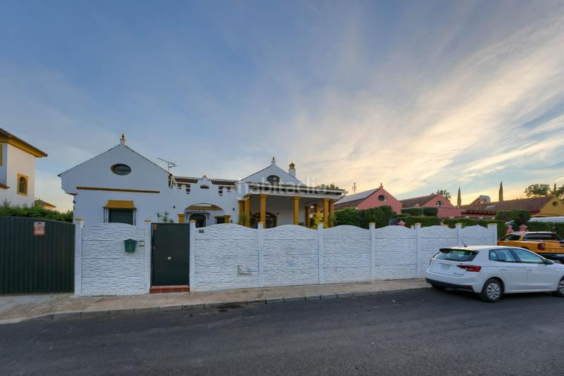 Foto c8a603d2-9e0c-4090-851b-12660528ed40. Chalet con parcheggio piscina in Loreto Espartinas