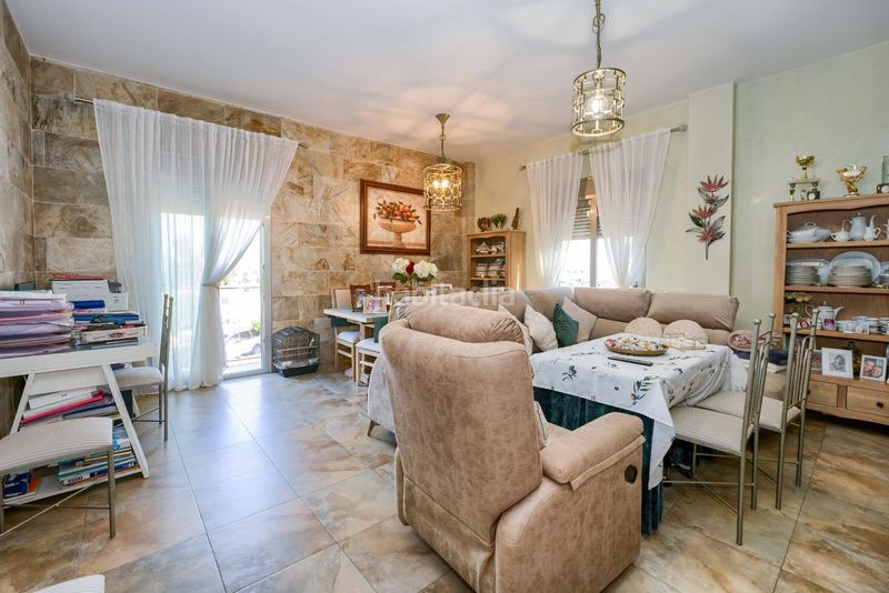 Foto bfb7483e-4057-4398-b583-e109abb41c21. Casa amb calefacció aparcament piscina a Centro - Barriada Mallorca Camas