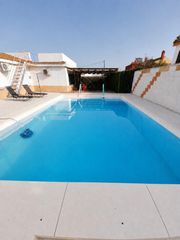 Chalet à Palomares del Río. Vivir como siempre has querido