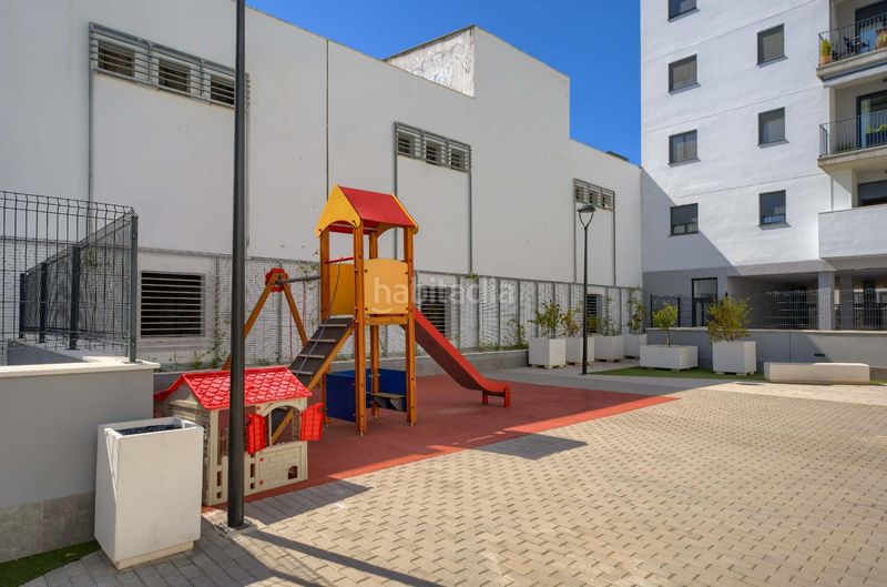 Foto ed4c370d-49a9-442b-aec7-8f8b1a238007. Pis amb aparcament a colores - entreparques Sevilla