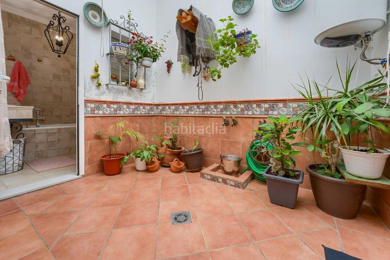 Foto 4cb5271d-9cac-4019-bf98-0d1a59b614f5. Casa adossada a Benacazón