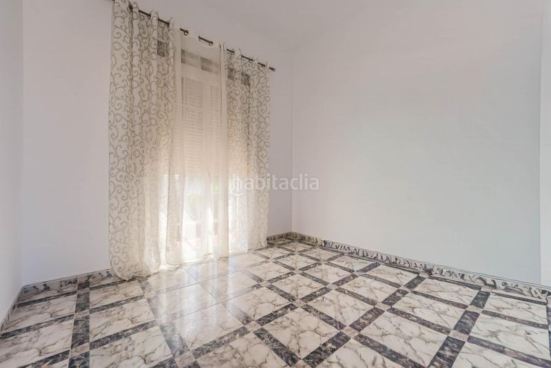 Foto 4d7f94a6-ed0a-43df-b7ed-3dca10bf277f. Casa adossada a Benacazón