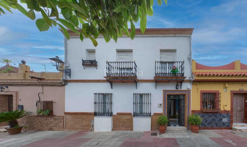 Foto 4f5b4edf-849a-418b-9506-418d13c119ae. Casa adossada a Benacazón