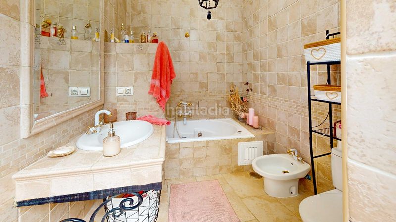 Foto 4fdd7833-a5ac-487a-9506-52d849ca4aba. Casa adossada a Benacazón