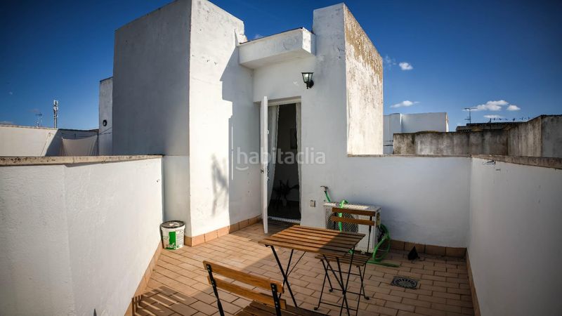 Foto 3d8e12e2-99d0-41e5-9b38-408fdf96d44d. Àtic amb calefacció a Sanlúcar la Mayor