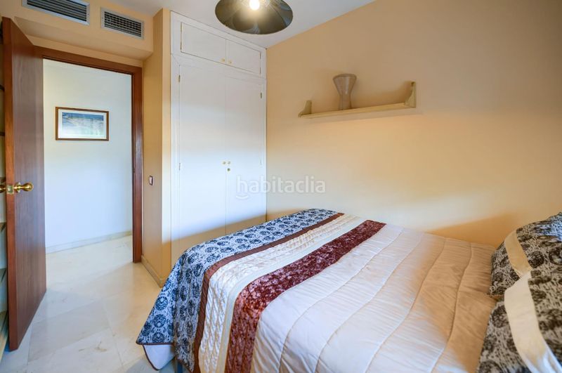 Foto 1d3c8803-0acd-49bb-b9a3-98c1c45eff6b. Pis a avenida edificio malaga 1 a colores - entreparques Sevilla