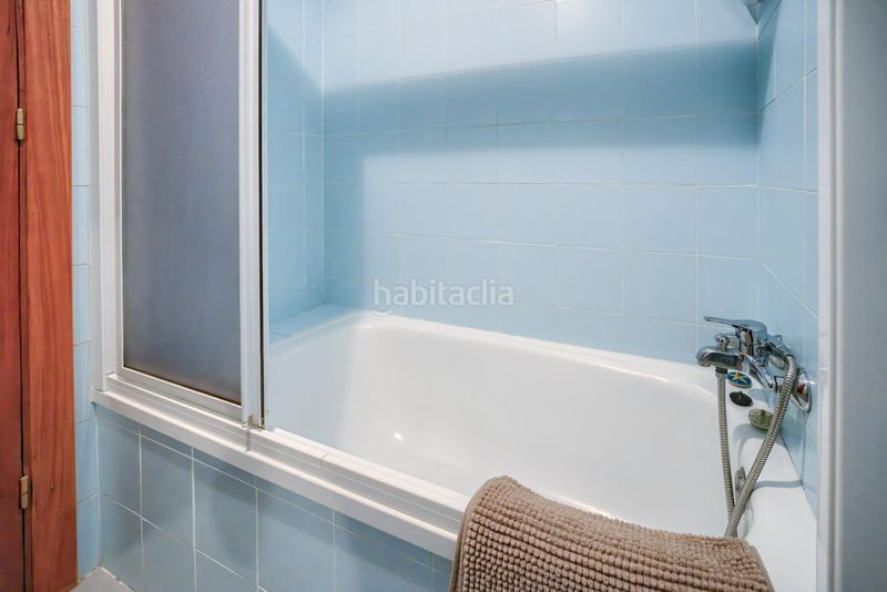 Foto 273e8005-11c0-4dba-9cc6-259d7c84f810. Pis a avenida edificio malaga 1 a colores - entreparques Sevilla