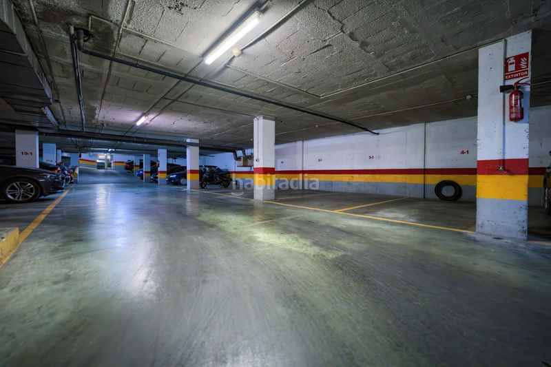 Foto 5e12af6e-5e65-4acd-9390-51955da042b9. Pis a avenida edificio malaga 1 a colores - entreparques Sevilla