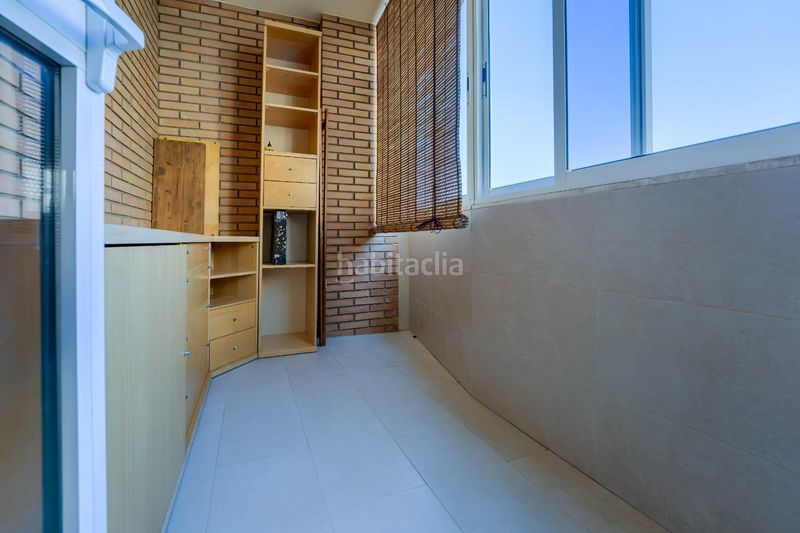 Foto 822786b1-358a-4a81-b48a-7c3fa9bd84c7. Pis a avenida edificio malaga 1 a colores - entreparques Sevilla