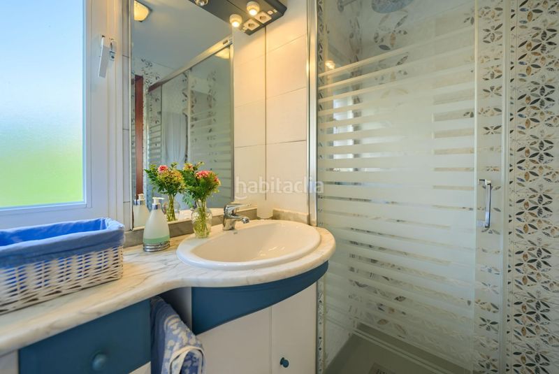 Foto d0ff1725-cbf5-4e2e-8454-7bb863be3b7b. Pis a avenida edificio malaga 1 a colores - entreparques Sevilla