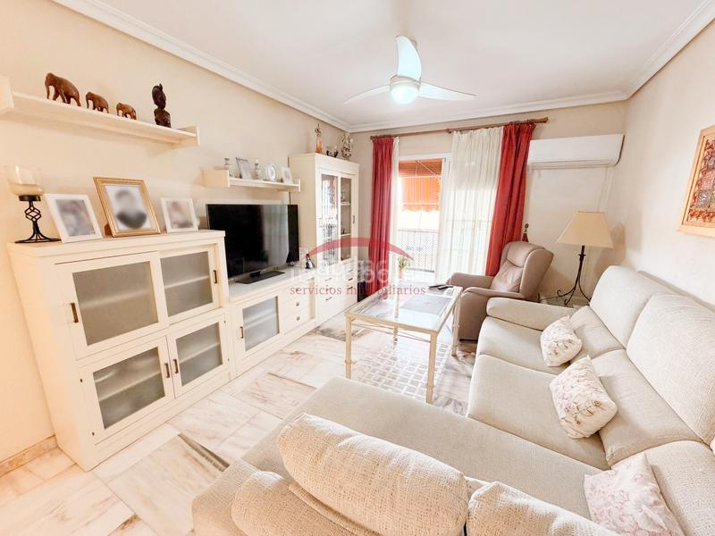 Foto c1084f4b-062c-4193-83d1-46badb08628f. Appartamento con parcheggio in La Calzada - La Florida Sevilla