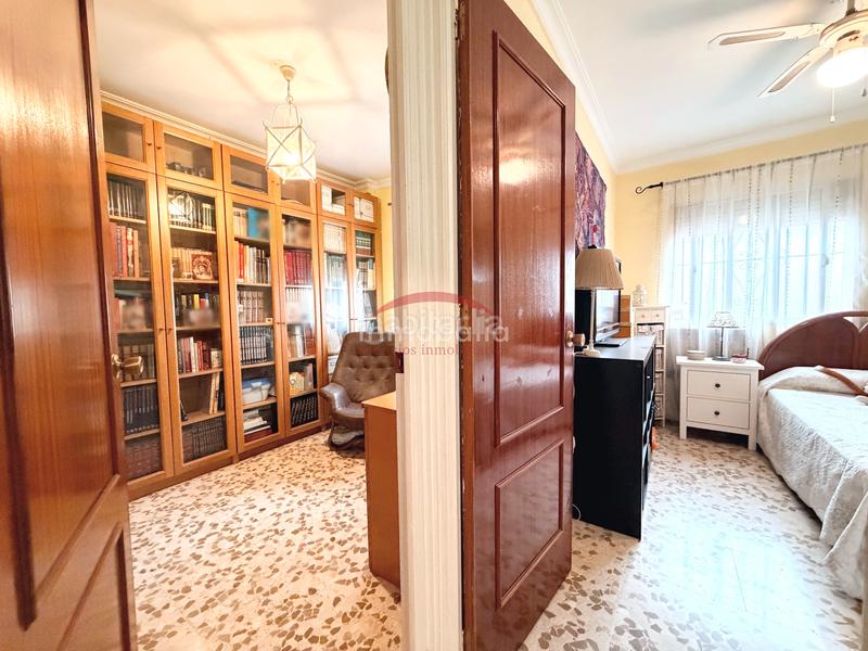 Foto ee3fdc98-37c2-4b4d-84d0-92b07361d7a6. Etagenwohnung mit parking in La Calzada - La Florida Sevilla