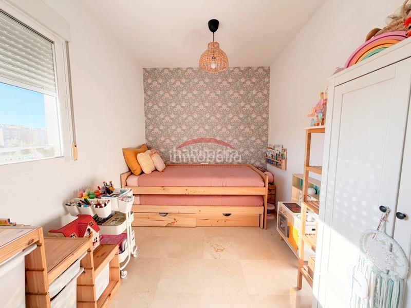 Foto c1ea3806-1f1c-46d7-8018-2f9ee6dfb51d. Appartement avec parking dans colores - entreparques Sevilla