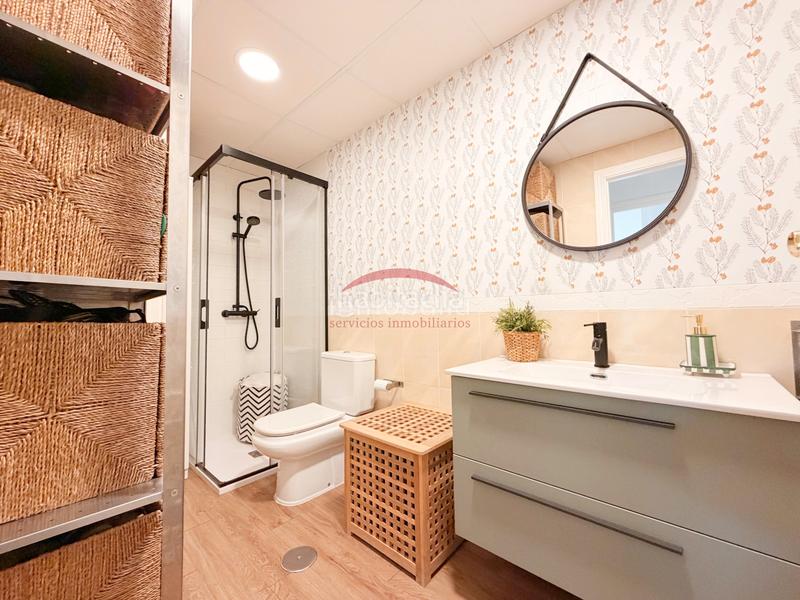 Foto 689f81ee-b284-4895-8203-3e7cc391b9d7. Flat with parking in colores - entreparques Sevilla