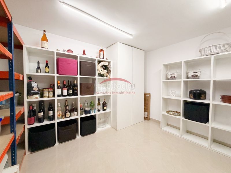 Foto bce93346-d137-4950-a6d2-751877de4b0f. Casa a schiera con parcheggio in colores - entreparques Sevilla