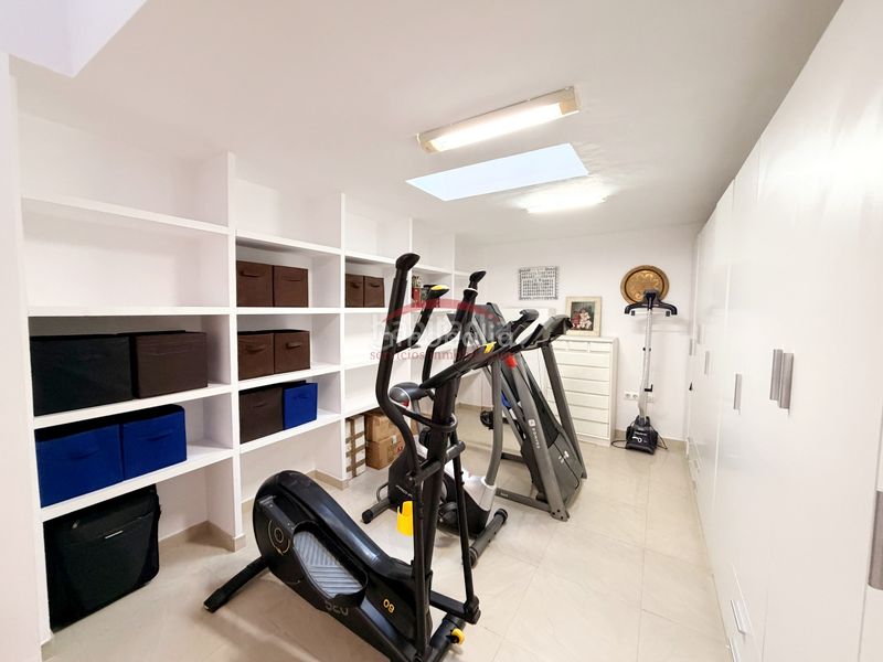 Foto 6ec123c8-e16d-42a9-b24a-08eac8a685ca. Semi detached house with parking in colores - entreparques Sevilla