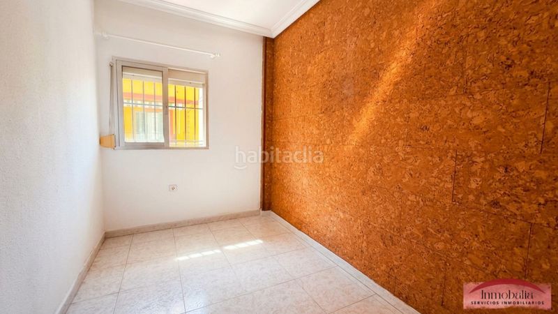 Foto a3d69e45-0100-4d2d-a45c-43888b708b0d. Piso en El Cerro Sevilla
