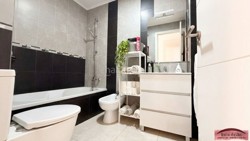 Foto 17ffd77b-b336-4039-b54c-26c9241e93e0. Pis amb aparcament a colores - entreparques Sevilla