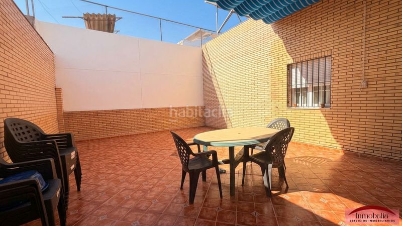 Foto 4d3bde34-ebfc-4489-967c-9f706c789994. Casa adossada amb aparcament a Valdezorras - El Gordillo Sevilla