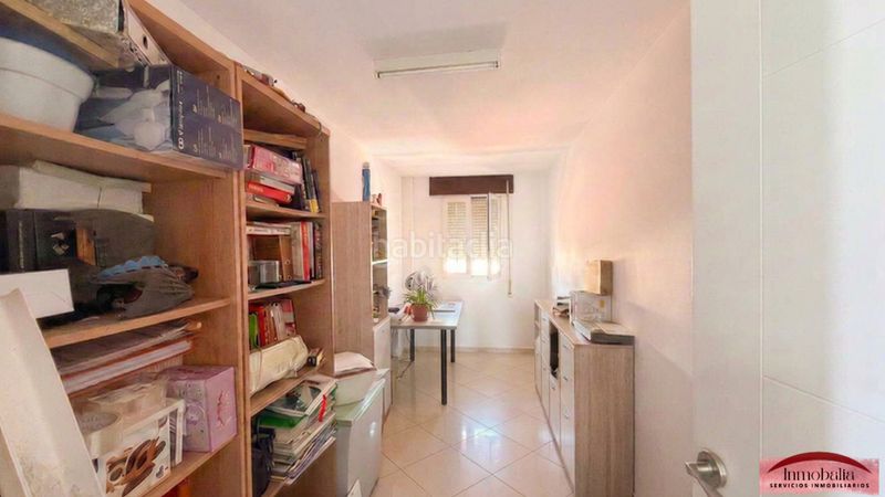 Foto b4499557-c749-4dd3-81b8-fb59fff00f2b. Casa adossada amb aparcament a Valdezorras - El Gordillo Sevilla