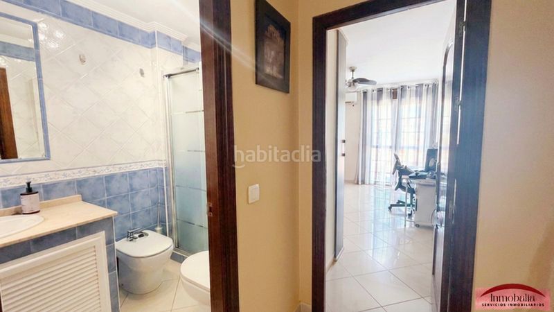 Foto d2bb7133-f164-4b89-ae21-8c26d7a92460. Casa adossada amb aparcament a Valdezorras - El Gordillo Sevilla