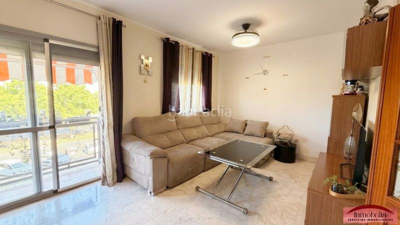 Foto 1643025f-50bd-4a1a-8475-561675b228e2. Pis amb aparcament a Palmete Sevilla