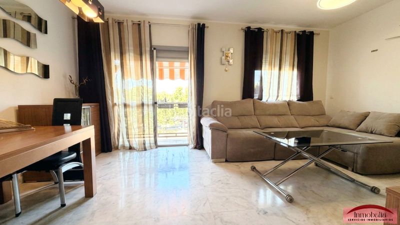 Foto d28fd003-e2d0-4457-8e64-188336876c43. Piso en Palmete Sevilla