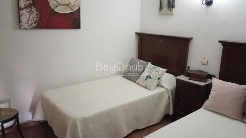Foto cf58ae8f-87c5-4bea-b9ca-8d9df16ab68a. Casa a Beas