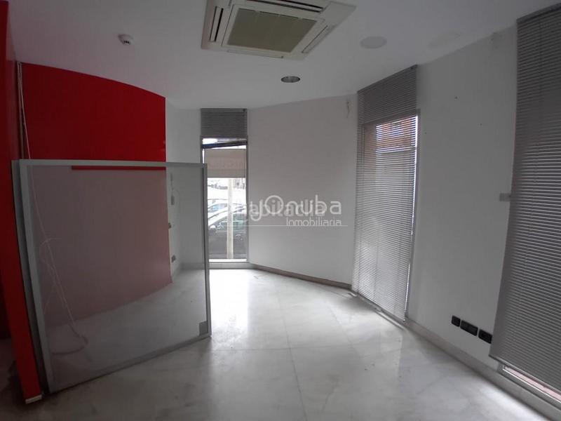 Foto 3bbdda9f-d25a-4e1c-bdd2-858454c55d04. Local comercial en Centro Huelva