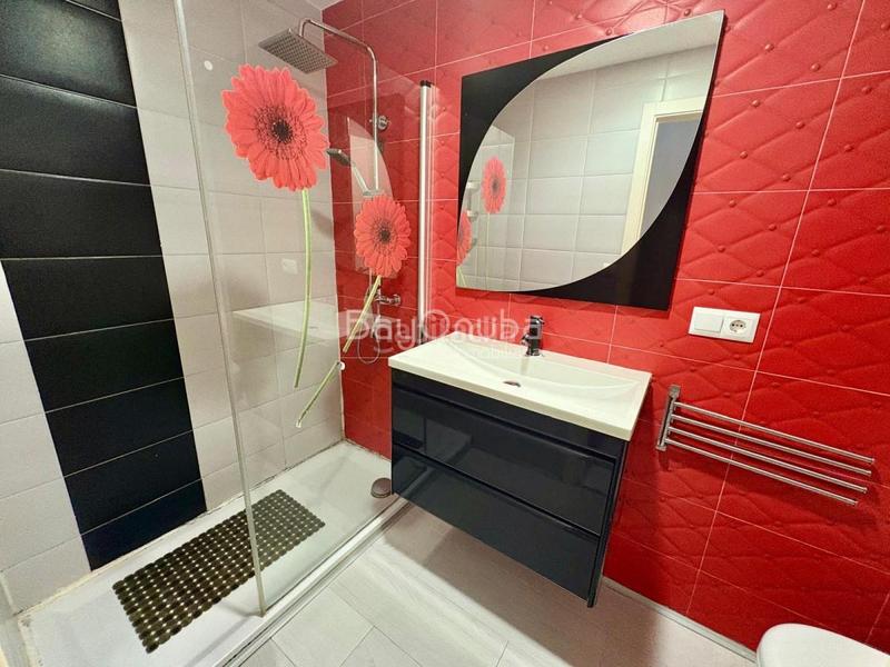 Foto d418baf5-254a-4190-abf8-3a0bba8d02aa. Flat with parking in Isla Chica Huelva