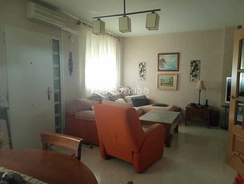 Foto 40a5ad67-51fc-45b8-96e2-a4f0a7233632. Maison jumelée dans Núcleo Urbano Aljaraque