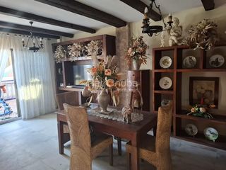 Penthouse in Isla Chica