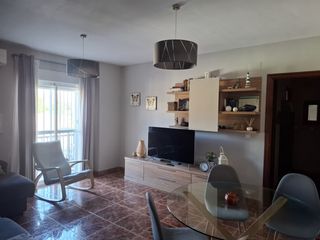 Flat in La Hispanidad - Verdeluz. Vivienda en zona seminario