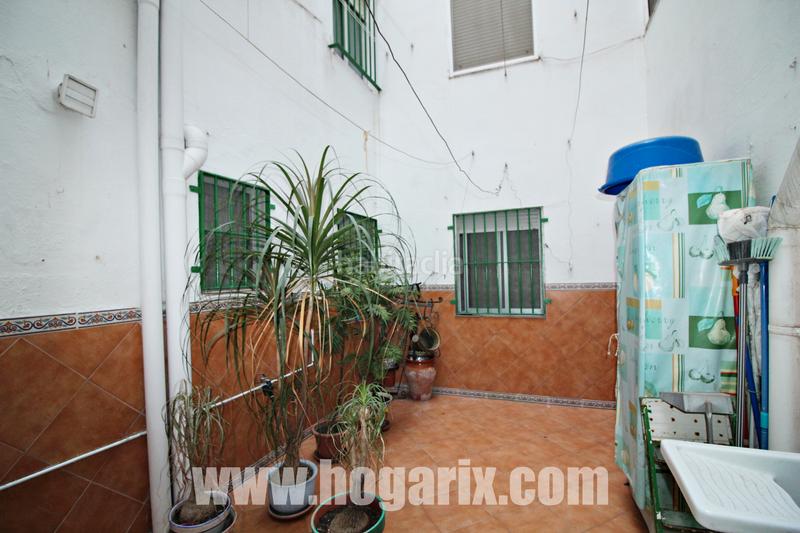 Foto 6c371400-91d7-43ef-b182-3d11c2fe4439. Apartamento en calle conde lópez muñoz 30 apartamento de planta baja en Isla Chica en Huelva