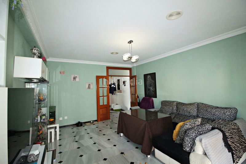 Foto c055a454-da9a-41af-913d-5b9fbaeaf3a7. Casa adossada a Núcleo Urbano Aljaraque