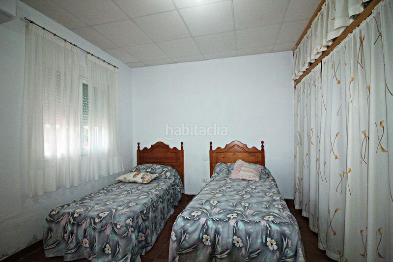 Foto 4241c47e-5f5e-48c9-bc63-647fc4e11018. Finca rústica parcela rústica de 2.240 m² con vivienda y gallinero en Gibraleón