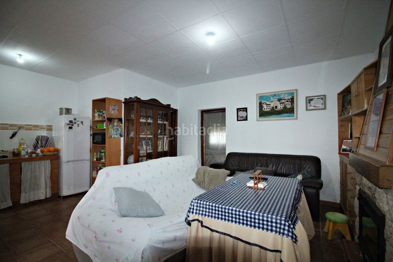 Foto 8c63472e-0abe-4be9-97b4-e40bee7851d0. Finca rústica parcela rústica de 2.240 m² con vivienda y gallinero en Gibraleón