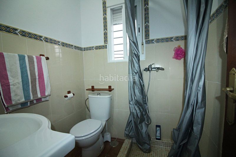 Foto b6ef18f4-6c2a-40a7-89f7-6c0f1dc5dc75. Finca rústica parcela rústica de 2.240 m² con vivienda y gallinero en Gibraleón