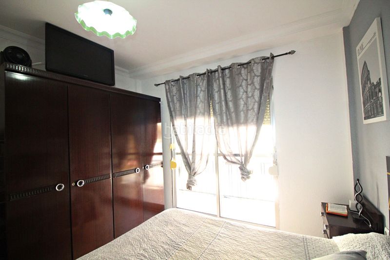 Foto aab535bb-50f6-489c-aa72-d4d460bbe8bb. Pis a Isla Chica Huelva