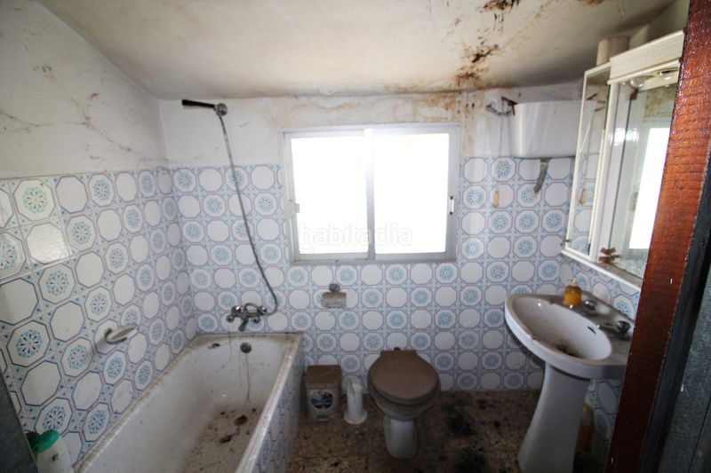 Foto ac005d32-c84f-4fe6-9d8e-3a4ed07c7980. Casa amb aparcament a Calañas