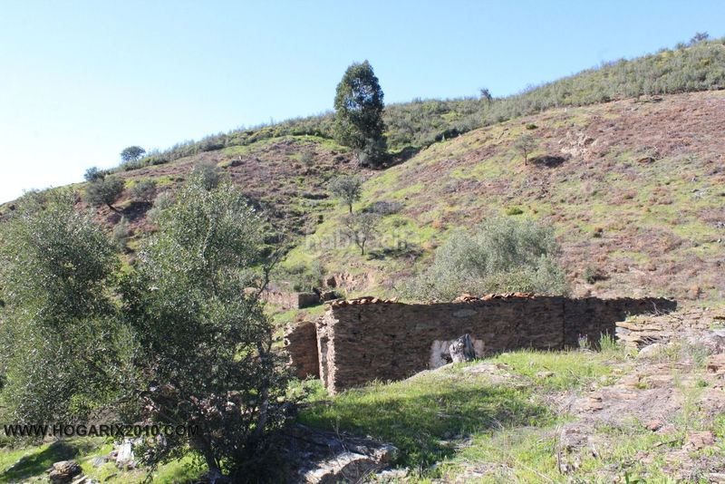 Foto 092e77d9-ab6a-45ad-8993-19f006cfc632. Terreny residencial a Almonaster la Real