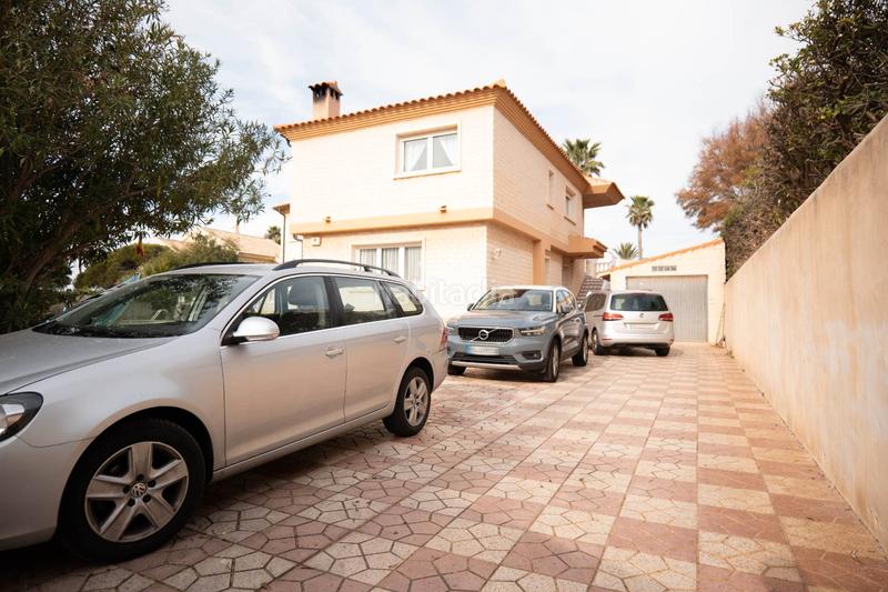 Foto 724270ab-d629-4b25-8676-b7932de43e20. Xalet amb xemeneia aparcament piscina a Zona Galúa - Calnegre Manga del Mar Menor (La)