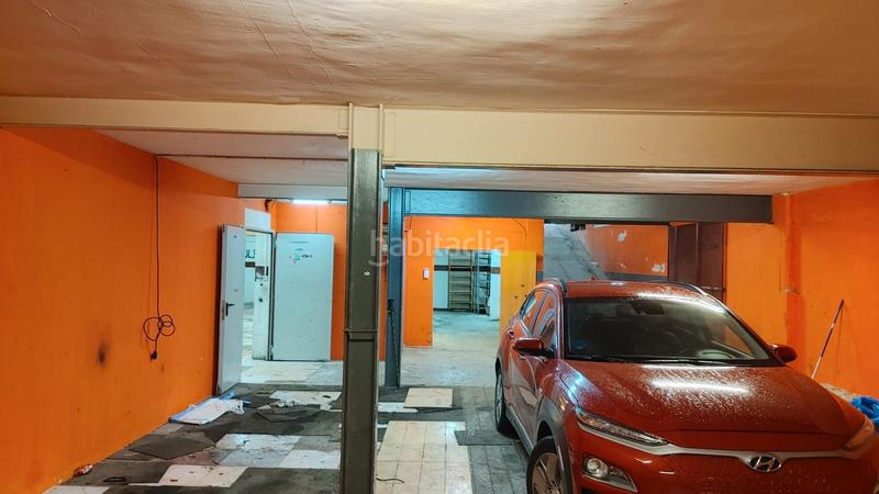 Foto c78ffcb6-da16-4ff1-a93e-e0df2aaa6d78. Local comercial a Carmel Barcelona