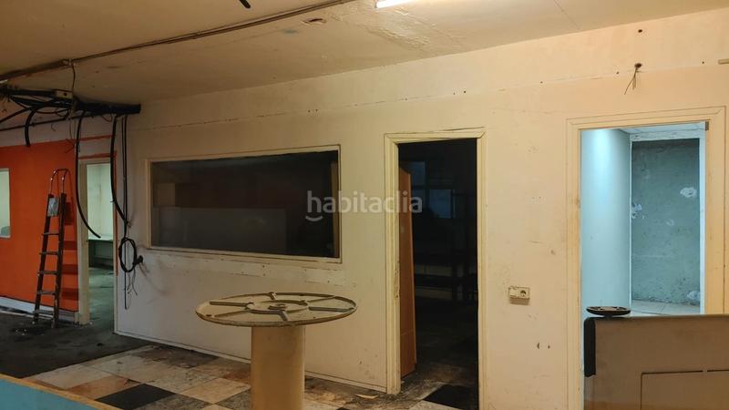 Foto f17ce4db-337c-41ba-9551-05784cf3904c. Local comercial a Carmel Barcelona