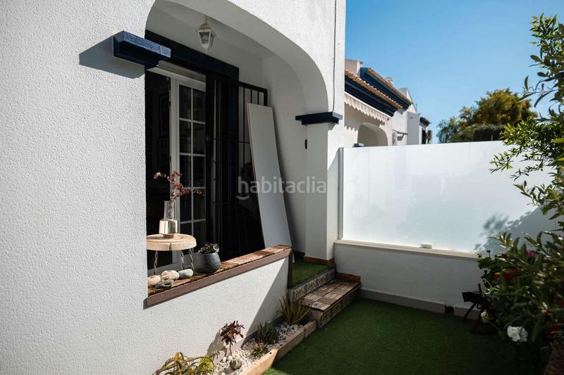 Foto 86e9c8ea-23ba-4bec-997f-e61ad443f32c. Casa adosada . en Villamartín-Las Filipinas Orihuela